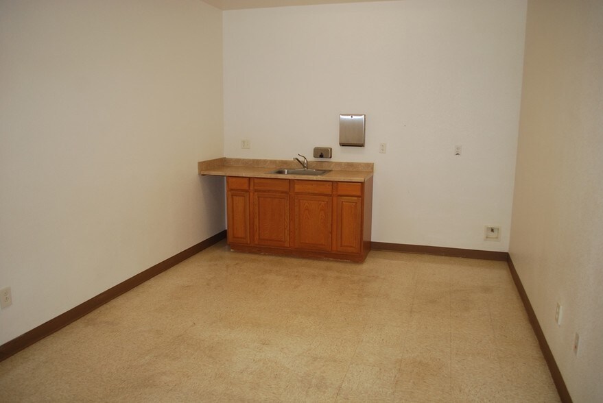 More Photos Of 1771 Grogan Ave, Merced Warehouse For Sale