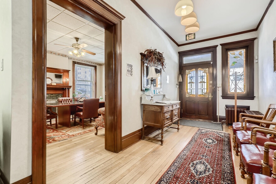More Photos Of 1600 Pennsylvania St, Denver Office Residential For Sale