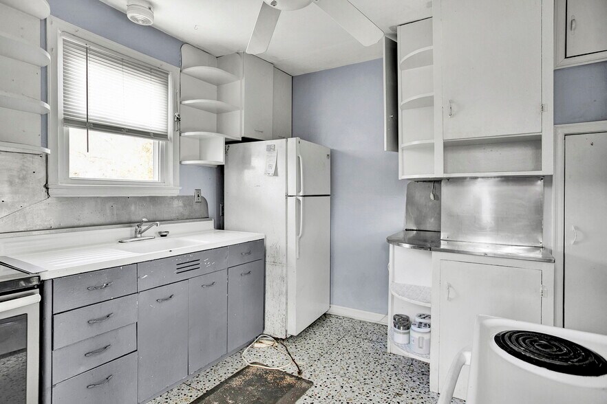 More Photos Of 315 15th Ave N, Jacksonville Beach Apartments For Sale