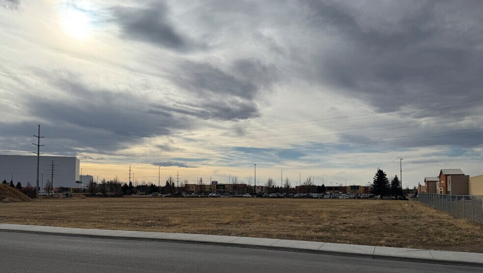 More Photos Of 2702 34 St N, Lethbridge Land For Sale