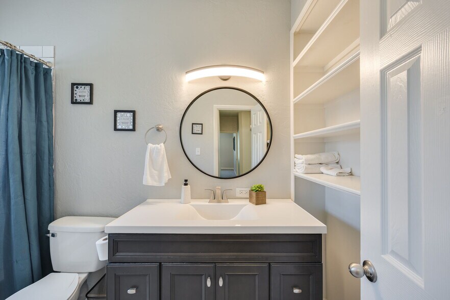 More Photos Of 1810 NW 11th St, Oklahoma City Multifamily For Sale