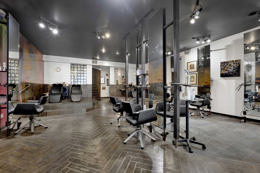 More Photos Of 2119 N Damen Ave, Chicago Storefront Retail Residential For Sale