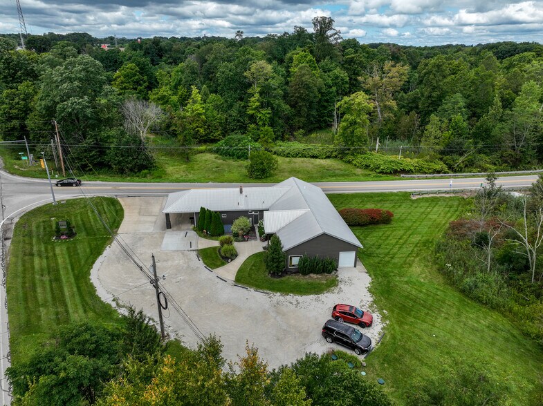 More Photos Of 4434 Wadsworth Rd, Norton Freestanding For Sale