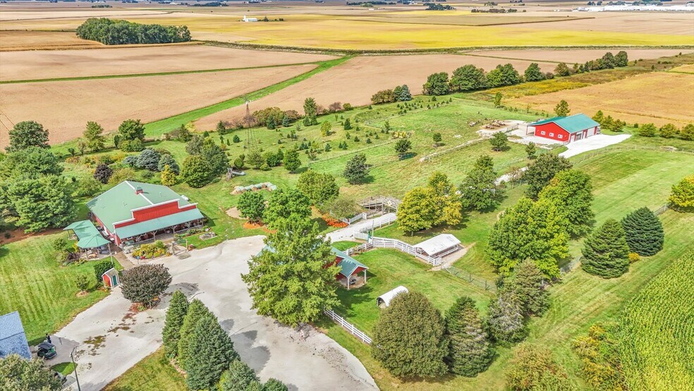 More Photos Of 1356 County Road 2900 N, Rantoul Specialty For Sale