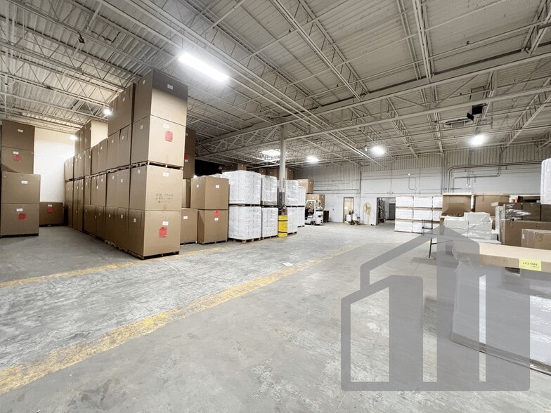 More Photos Of 23800 Research Dr, Farmington Hills Manufacturing For Sale