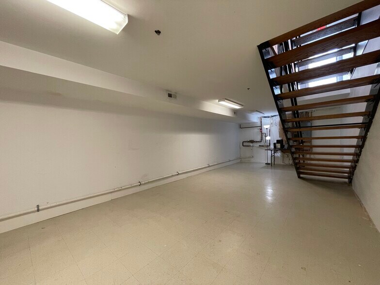 More Photos Of 211 K St Ne, Washington Office Residential For Sale