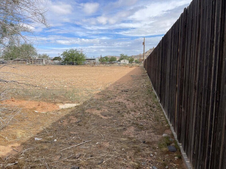 More Photos Of 50 E Concord Bridge St, Big Water Light Distribution For Sale