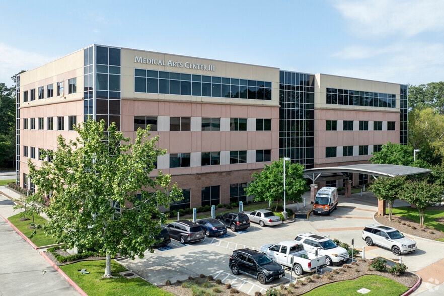 Primary Photo Of 17450 St. Lukes Way, The Woodlands Medical For Lease
