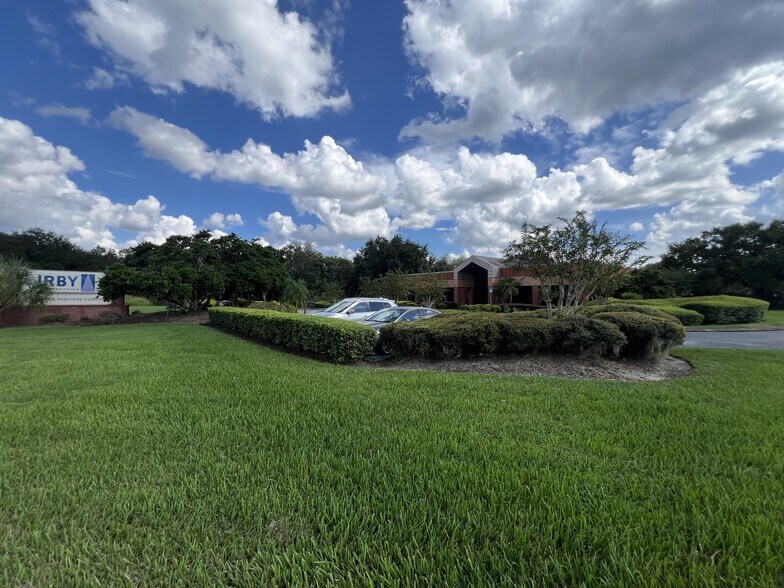 More Photos Of 702 Tillman Pl, Plant City Medical For Sale
