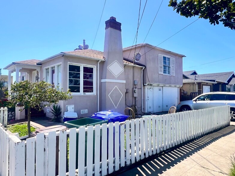 More Photos Of 789 17th St, Richmond Multifamily For Sale