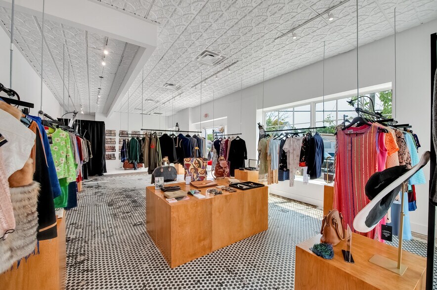 More Photos Of 1-15 Hill St, Southampton Storefront Retail Office For Lease