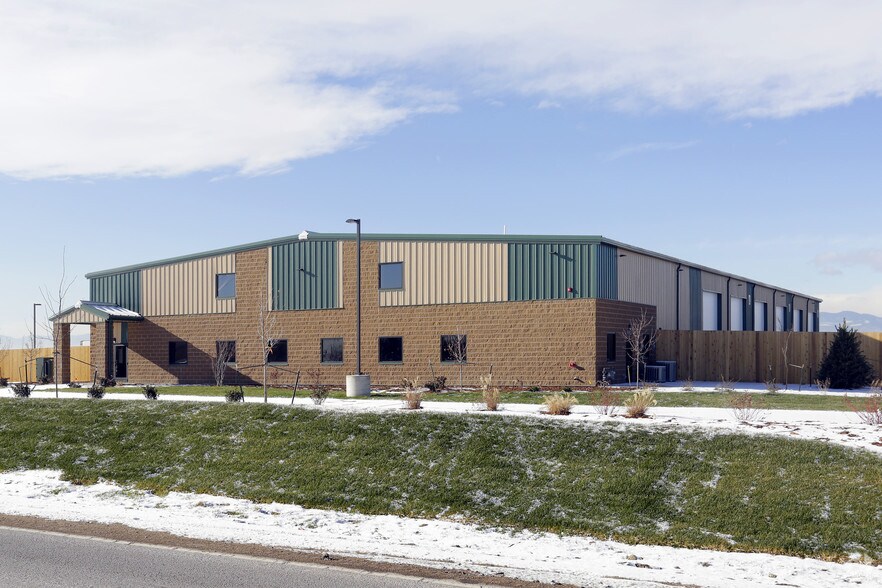 More Photos Of 9109 Monaco St, Henderson Warehouse For Lease