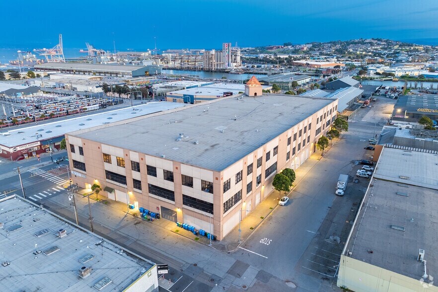 More Photos Of 1661 Tennessee St, San Francisco Light Distribution For Lease