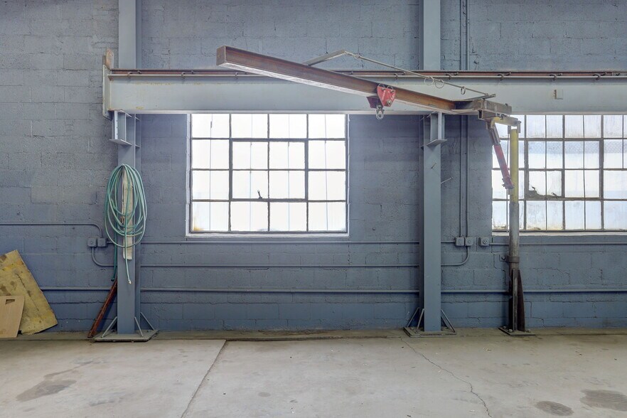 More Photos Of 5320 Cook St, Denver Warehouse For Lease