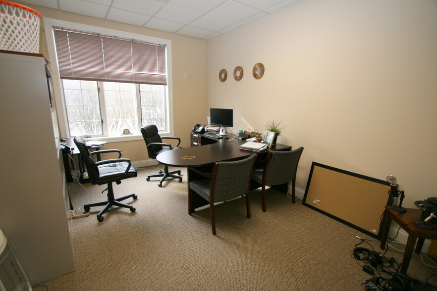 More Photos Of 372 Route 22 West, White House Station Office For Lease