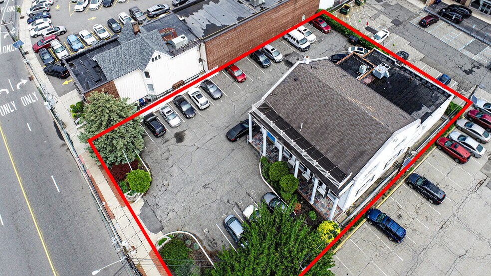 More Photos Of 354 State St, Hackensack Medical For Sale