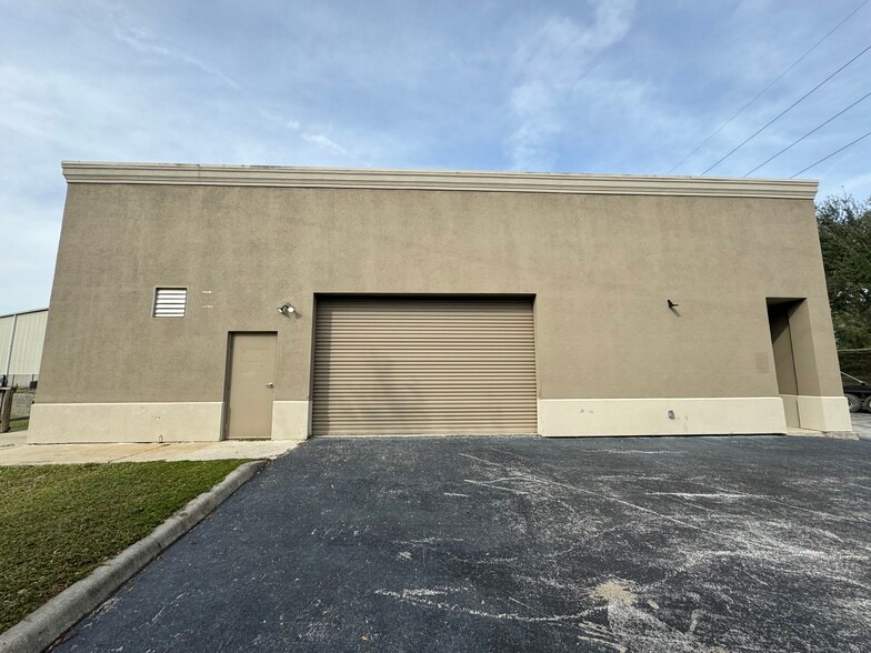 More Photos Of 540 S Highway 27, Clermont Flex For Lease