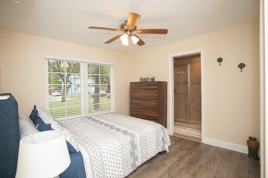More Photos Of 915 E Palmetto St, Lakeland Apartments For Sale