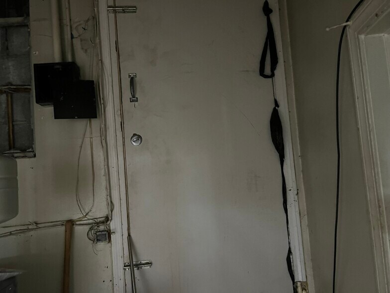 More Photos Of 3533 Dolfield Ave, Baltimore Storefront For Lease