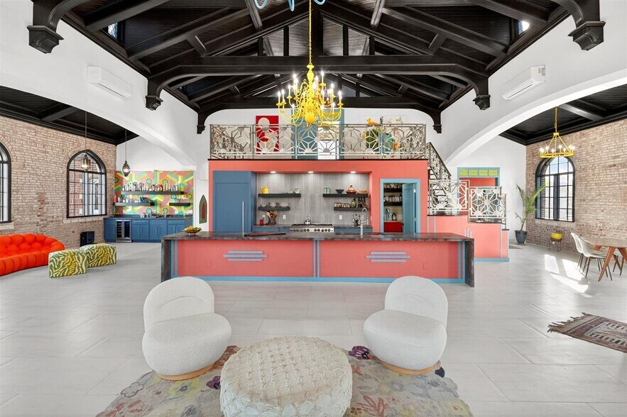 More Photos Of 1034 S Kingshighway Blvd, Saint Louis Office For Sale