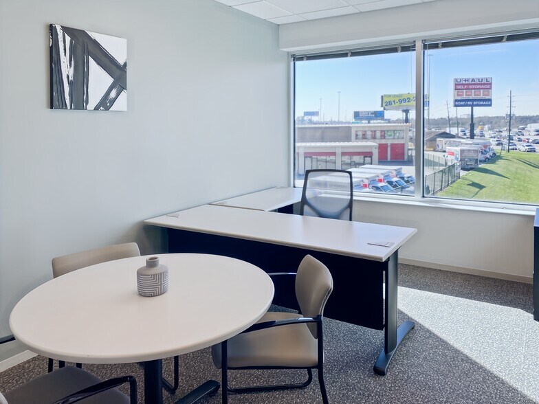 More Photos Of 24624 Interstate 45, Spring Coworking Space