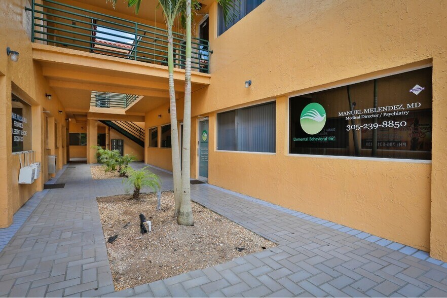 More Photos Of 10250 SW 56th St, Miami Office For Sale