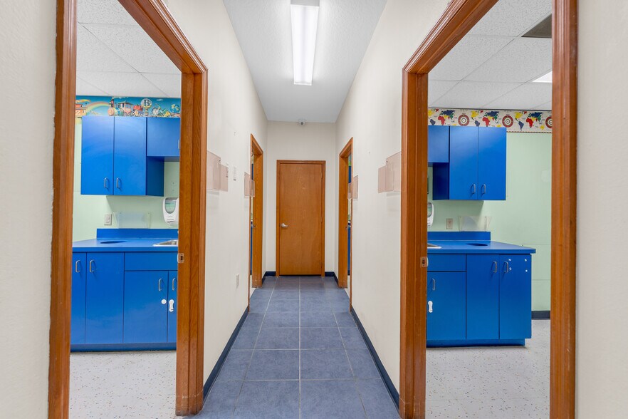 More Photos Of 7848 Lake Underhill Rd, Orlando Medical For Sale