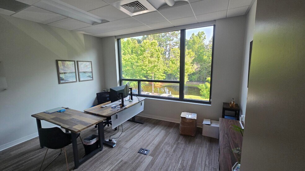More Photos Of 1501 Belle Isle Ave, Mount Pleasant Office For Lease