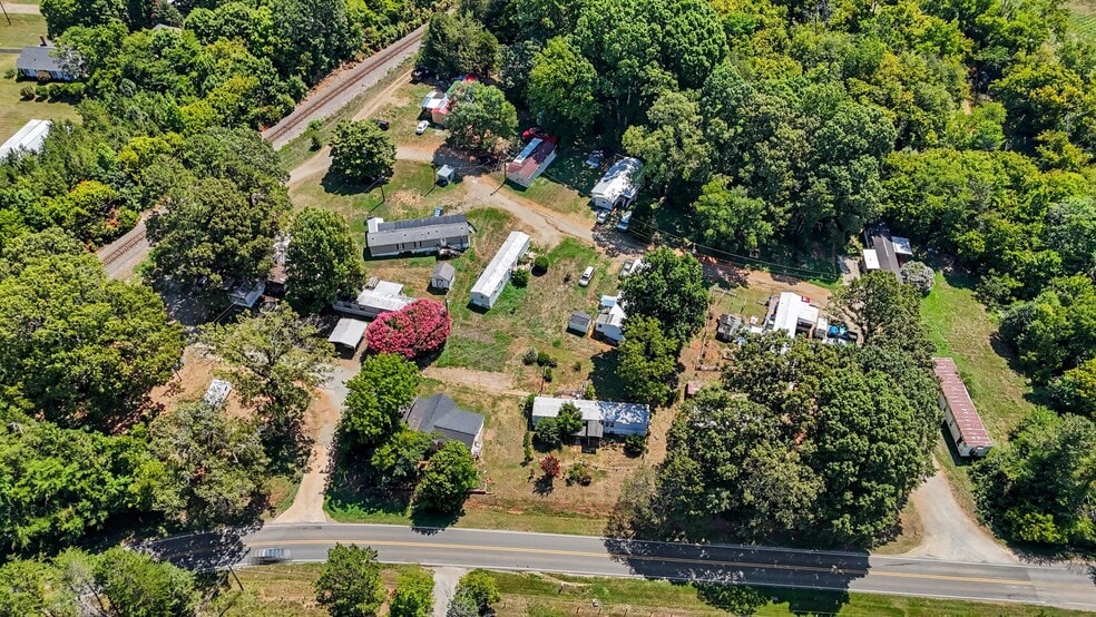 More Photos Of 1678 Stone Street Ext, Mebane Manufactured Housing Mobile Home Park For Sale