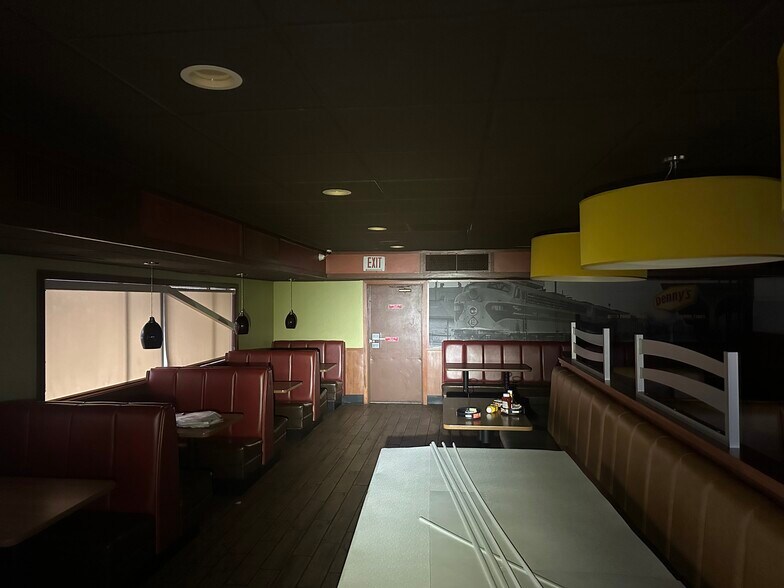 More Photos Of 1050 Mount Vernon Ave, Marion Restaurant For Sale