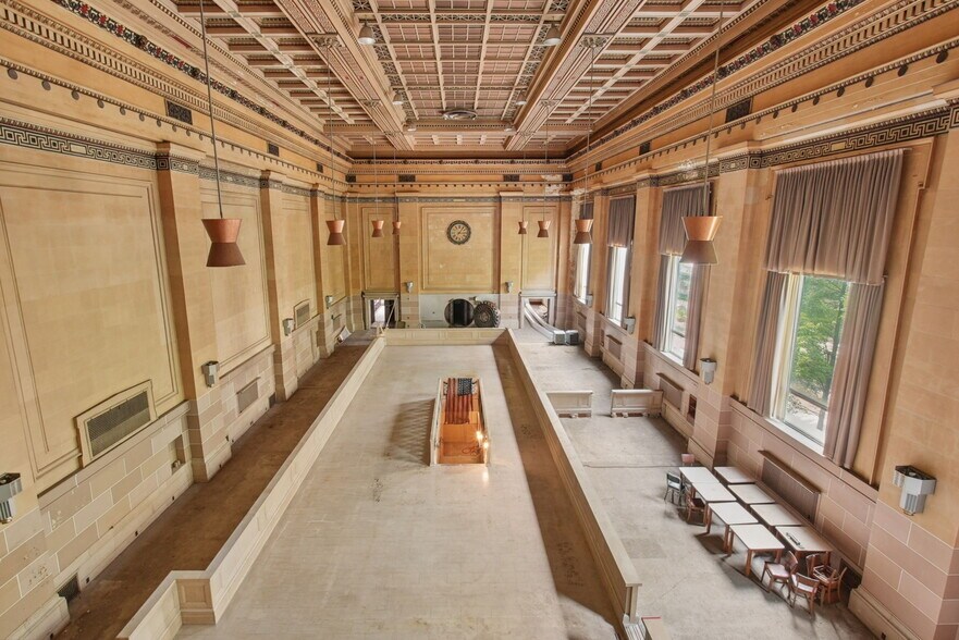 More Photos Of 167 S High St, Columbus Office For Sale