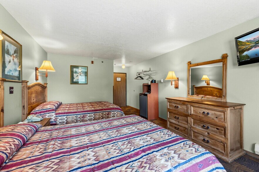 More Photos Of 205 Beaver Lodge Rd, Frisco Hotel For Sale