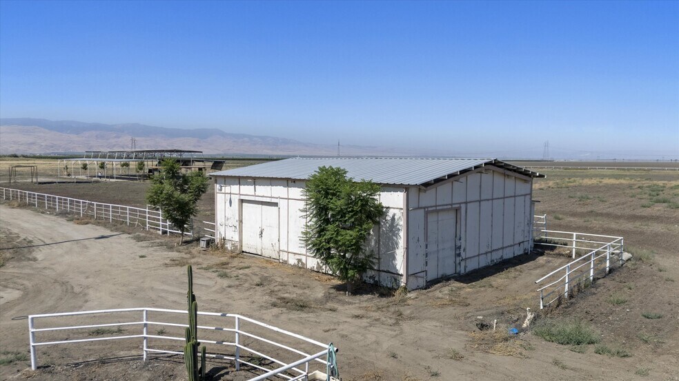 More Photos Of 8661 Herring Rd, Bakersfield Land For Sale