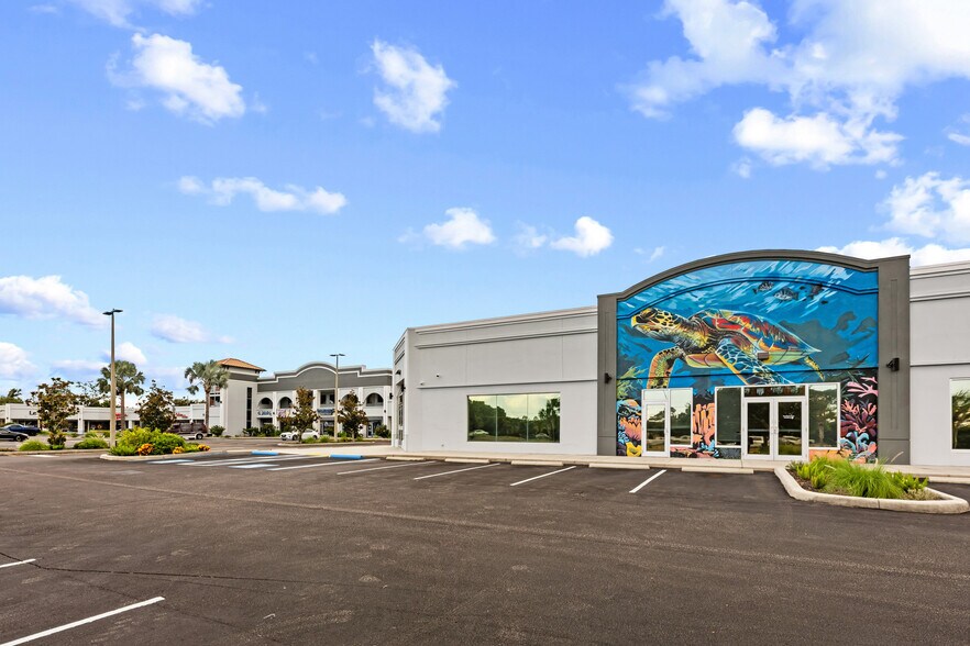 More Photos Of 34200-34340 US Highway 19, Palm Harbor Unknown For Lease