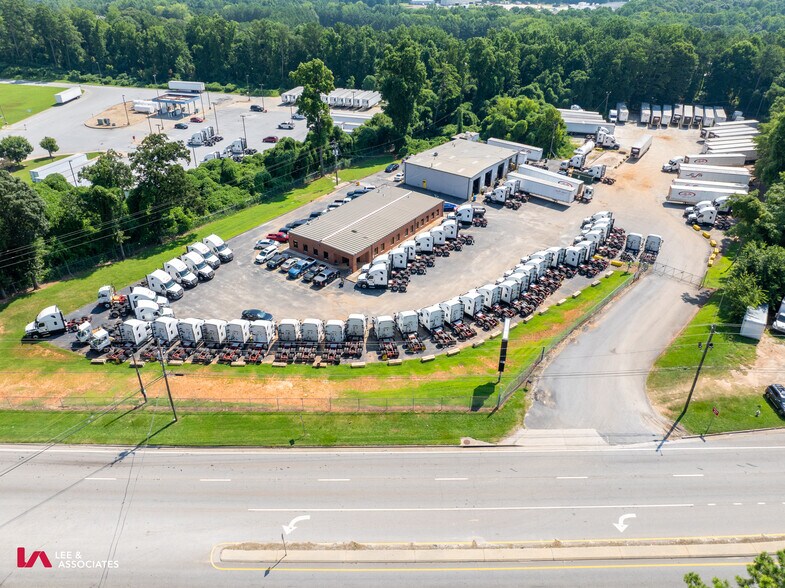 More Photos Of 4382 Moreland Ave, Conley Warehouse For Lease