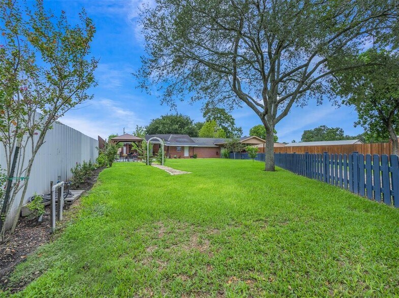 More Photos Of 13117 Player St, Houston Land For Sale