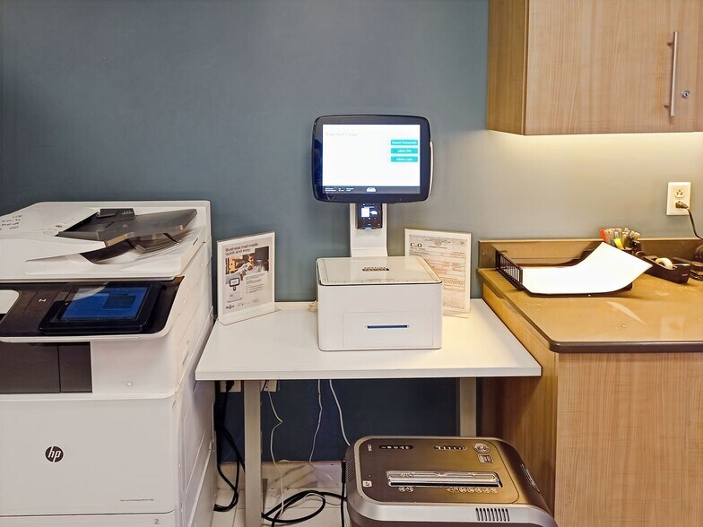 More Photos Of 1050 Connecticut Ave NW, Washington Coworking Space