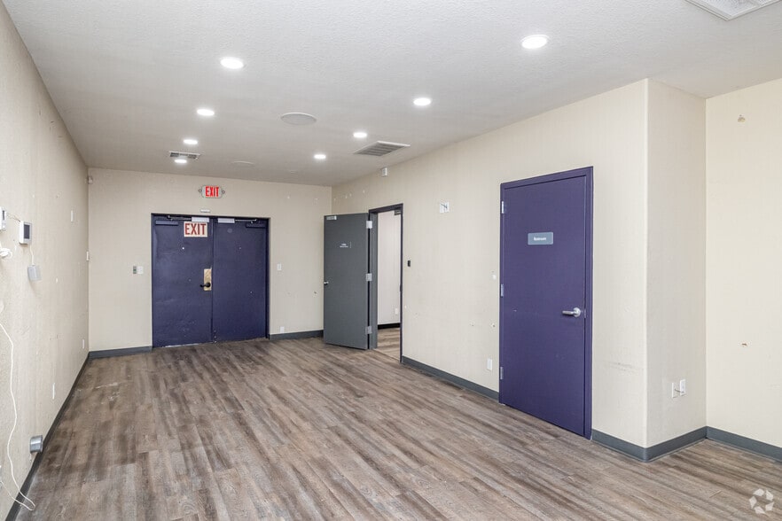 More Photos Of 3904 Ayers Rd, Fort Smith Warehouse For Sale