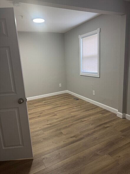 More Photos Of 922 Ridge Rd Se, Washington Assisted Living For Lease