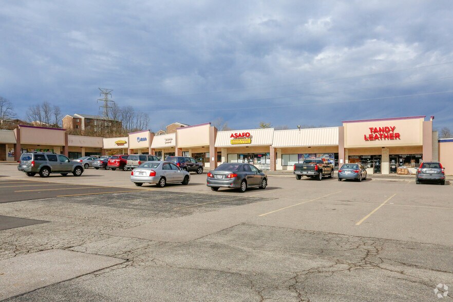 Primary Photo Of 7255-7275 Dixie Hwy, Fairfield Storefront For Sale