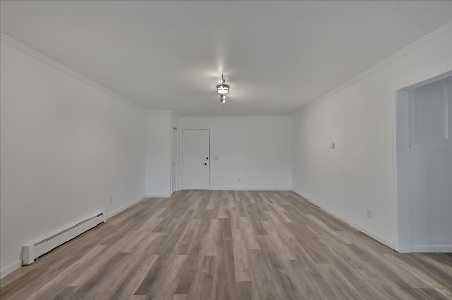 More Photos Of 548 Shattuck Rd, Saginaw Apartments For Sale