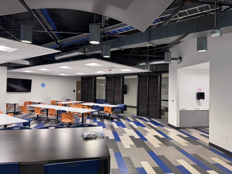 More Photos Of 396 Rinehart Rd, Lake Mary Office For Lease