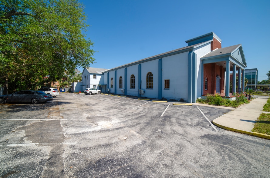 Primary Photo Of 1605 N Nebraska Ave, Tampa Religious Facility For Lease