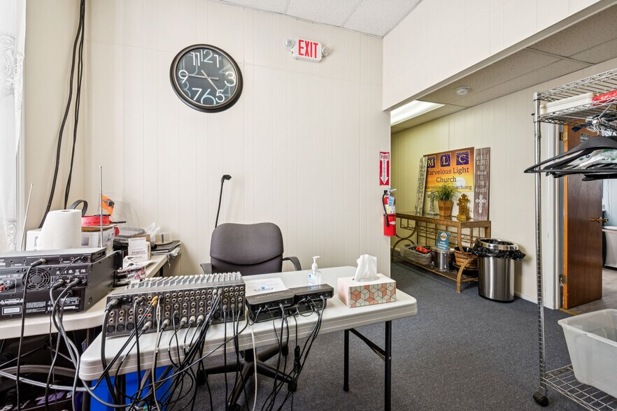 More Photos Of 510 W Broad St, Palmyra Religious Facility For Sale