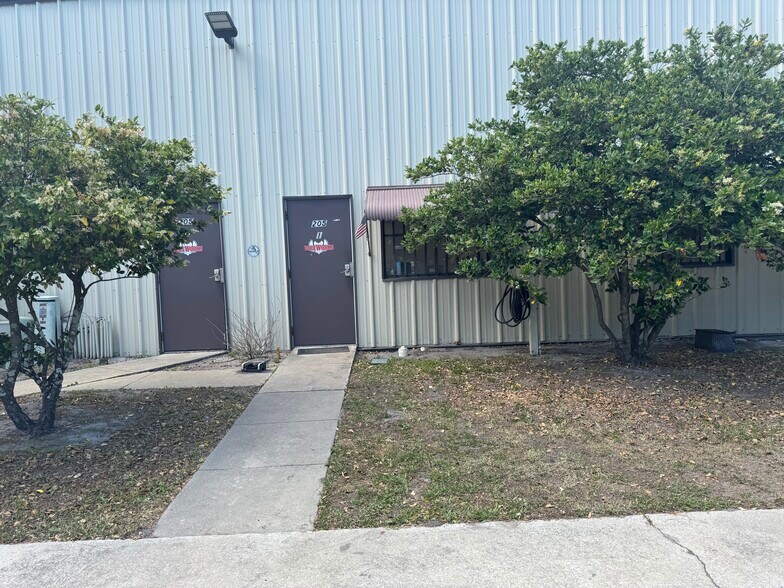 More Photos Of 205 Edgar St, Atlantic Beach Warehouse For Lease