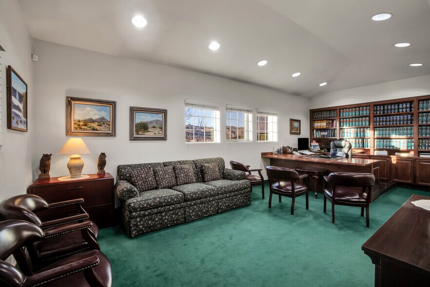 More Photos Of 7255 Joshua Ln, Yucca Valley Medical For Lease