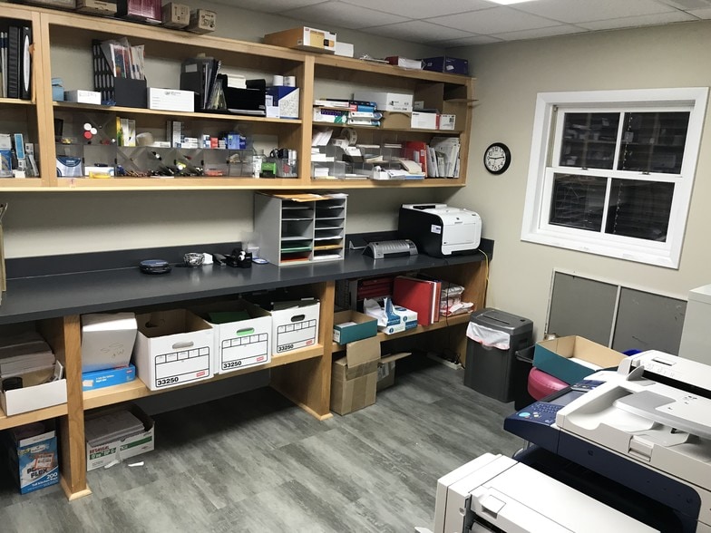 More Photos Of 1407 Stuart Engals Blvd, Mount Pleasant Office For Lease