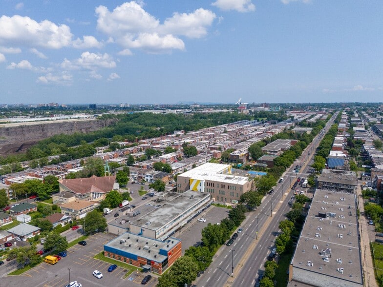 8945 SaintMichel Boul, Montréal, QC H1Z 3G3 Land For Sale