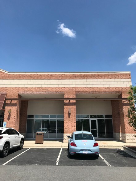 More Photos Of 1601-1651 New Garden Rd, Greensboro Unknown For Lease