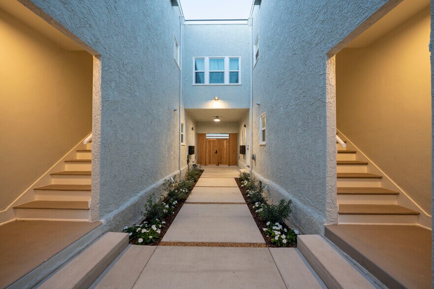 More Photos Of 1820 E 2nd St, Long Beach Apartments For Sale